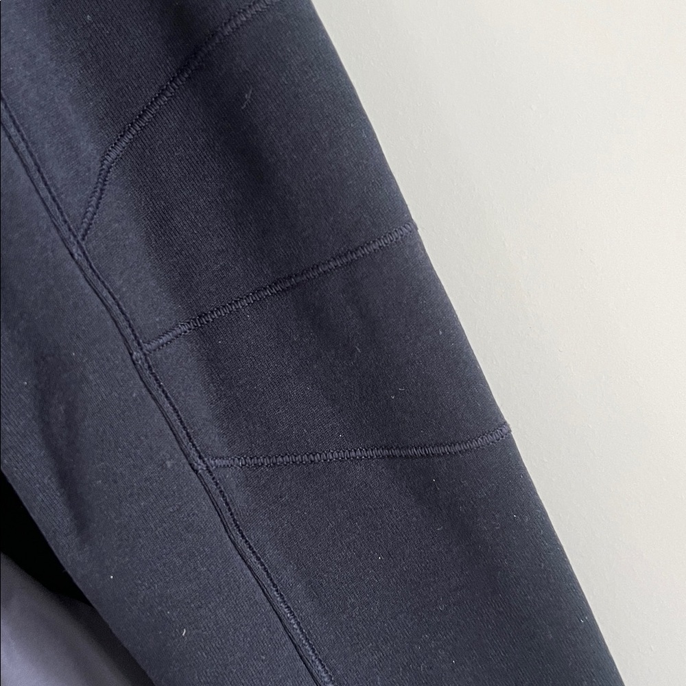 Lululemon Snug Sprinter Jacket - Picture 9 of 13